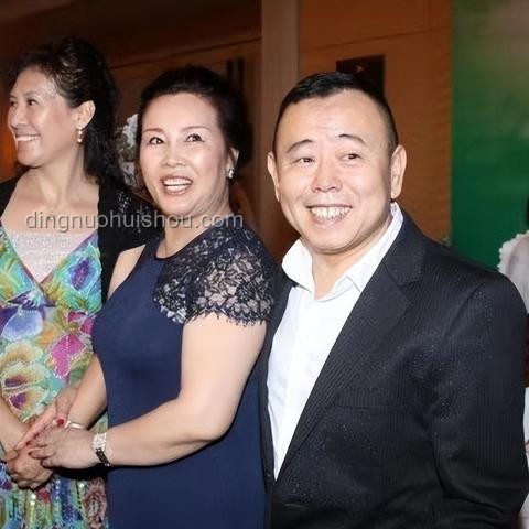 “裙装自由”：个性化生活方式的崛起与未来展望